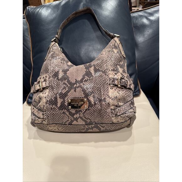 Michael Kors Handbags - Michael Kors Women's Large Tan Leather Snakeskin Hobo Bag
